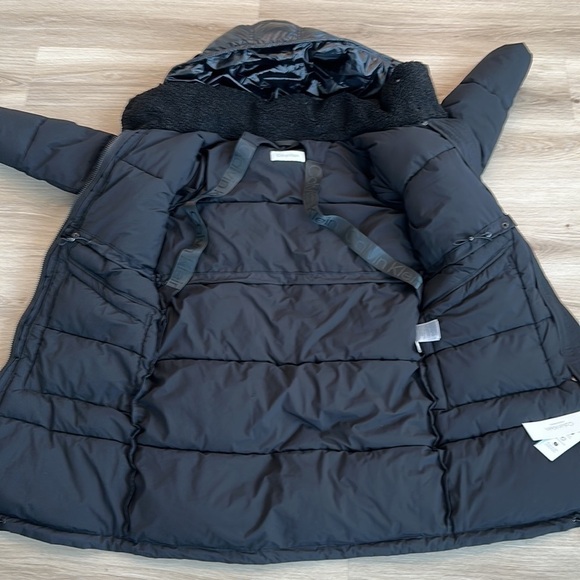 CALVIN KLEIN
Oversized Fleece-Trim Hooded Puffer Coat woman’s size small black - Picture 9 of 11